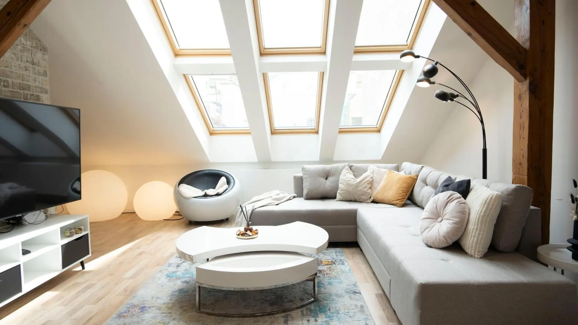Marilyn Monroe Apartment With Ac In Prague Center